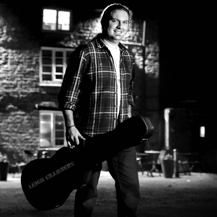 Live Music from Leigh Chambers