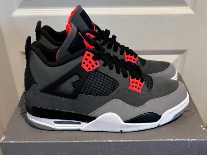 Pop-up with Ants Sales